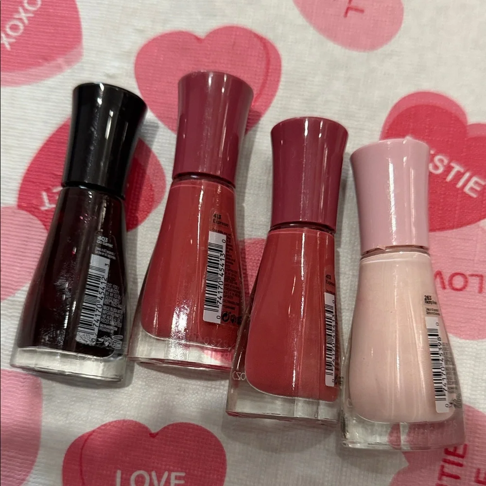 Bundle Sally Hansen Insta-Dri Nail Polish Set - Picture 2 of 3